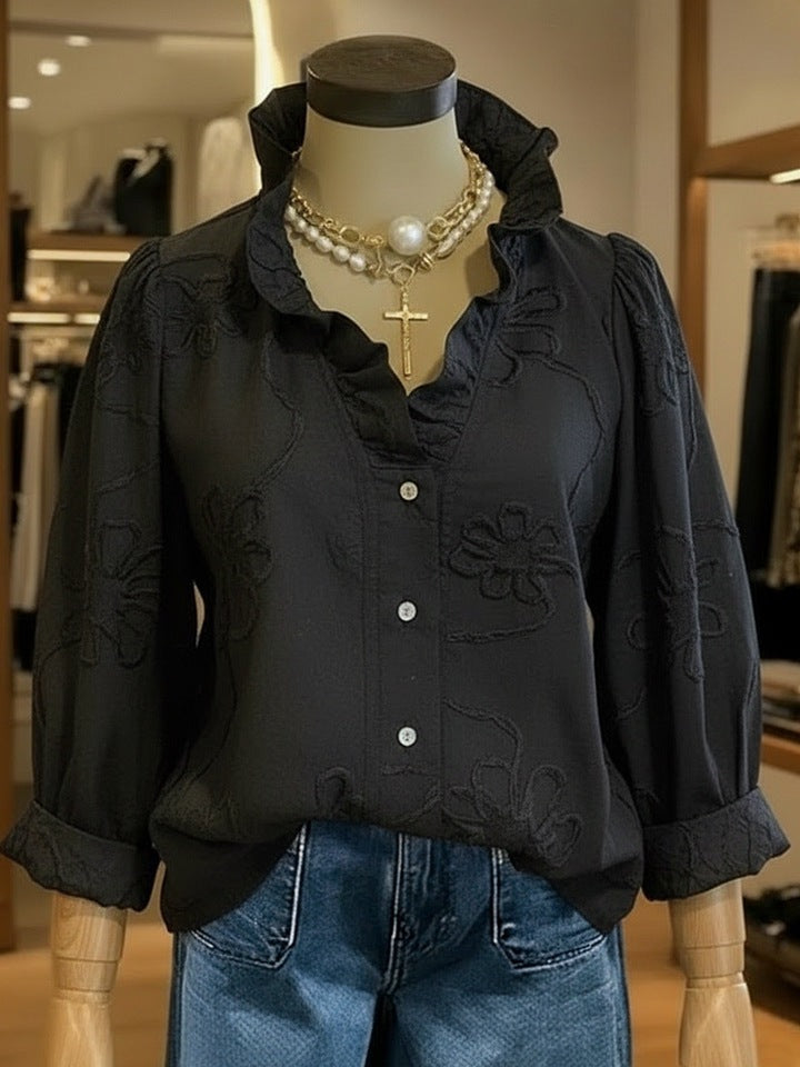 Damer elegant blus med blommiga broderier och voluminösa ärmar Mirla-Eva Jonsson