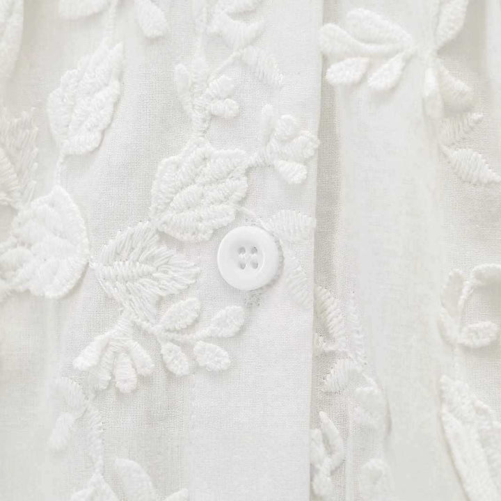 Damer elegant blus med blommigt broderidesign Mirla-Eva Jonsson
