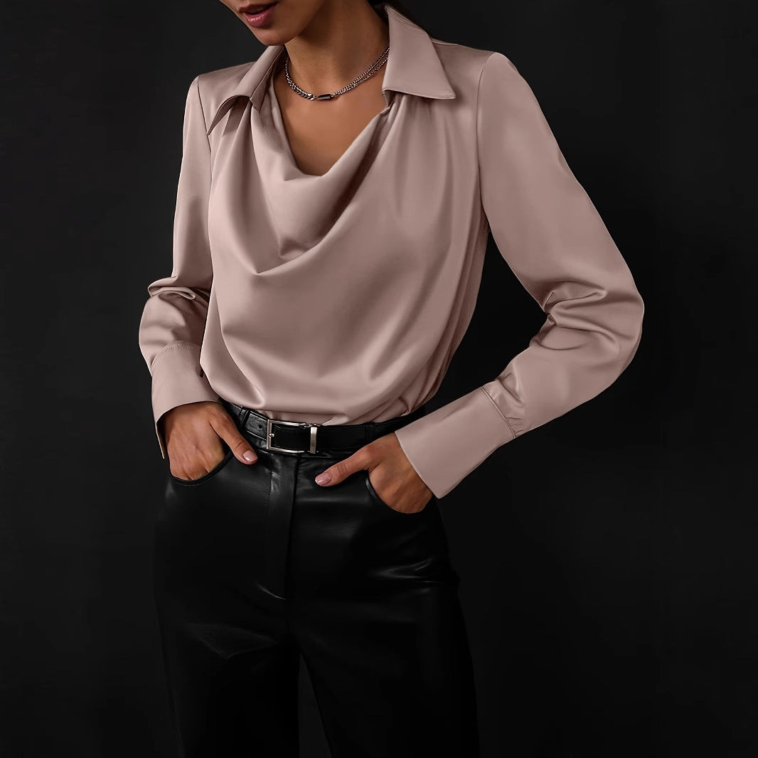 Damer elegant blus med djup kaskadurringning Mirla-Eva Jonsson