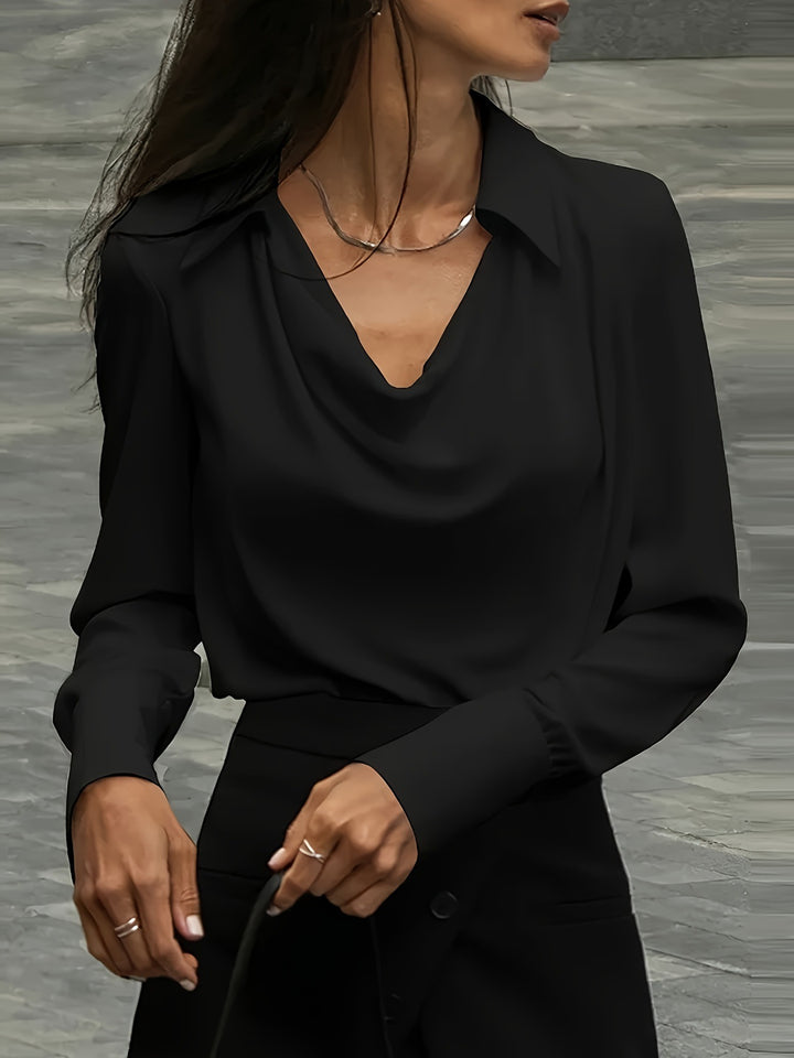 Damer elegant blus med djup kaskadurringning Mirla-Eva Jonsson