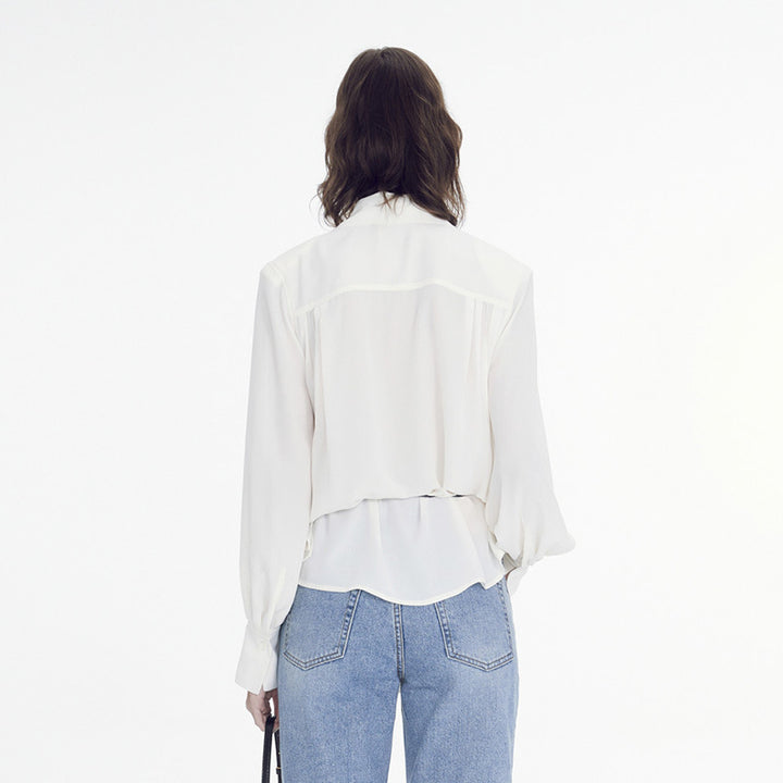 Damer elegant blus med knytning och moderna detaljer Mirla-Eva Jonsson