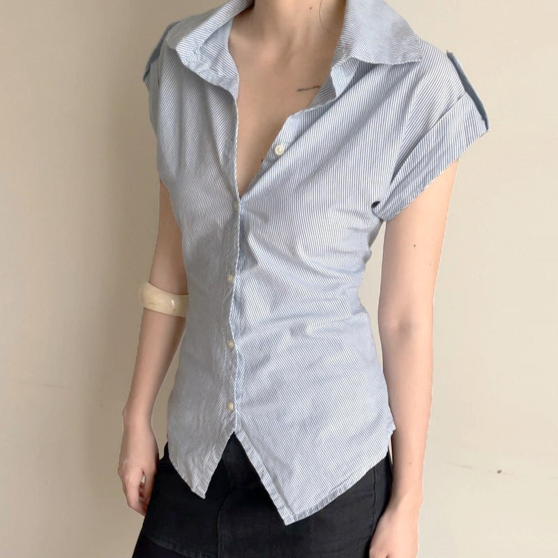 Damer elegant blus med moderna ränder Mirla-Eva Jonsson