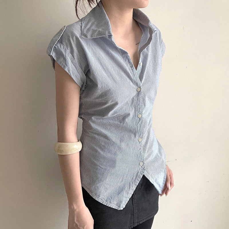 Damer elegant blus med moderna ränder Mirla-Eva Jonsson