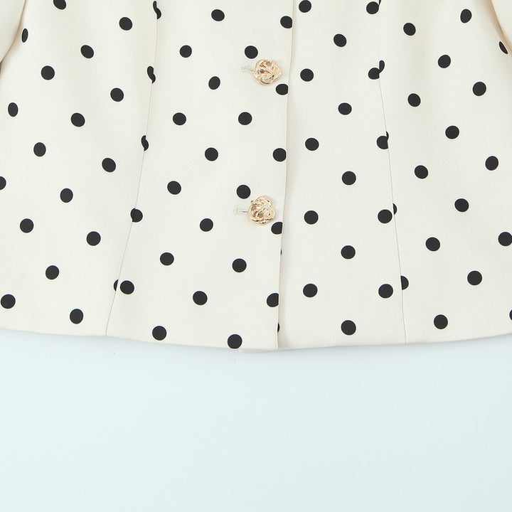 Damer elegant blus med puffärmar och knapppdetaljer Mirla-Eva Jonsson