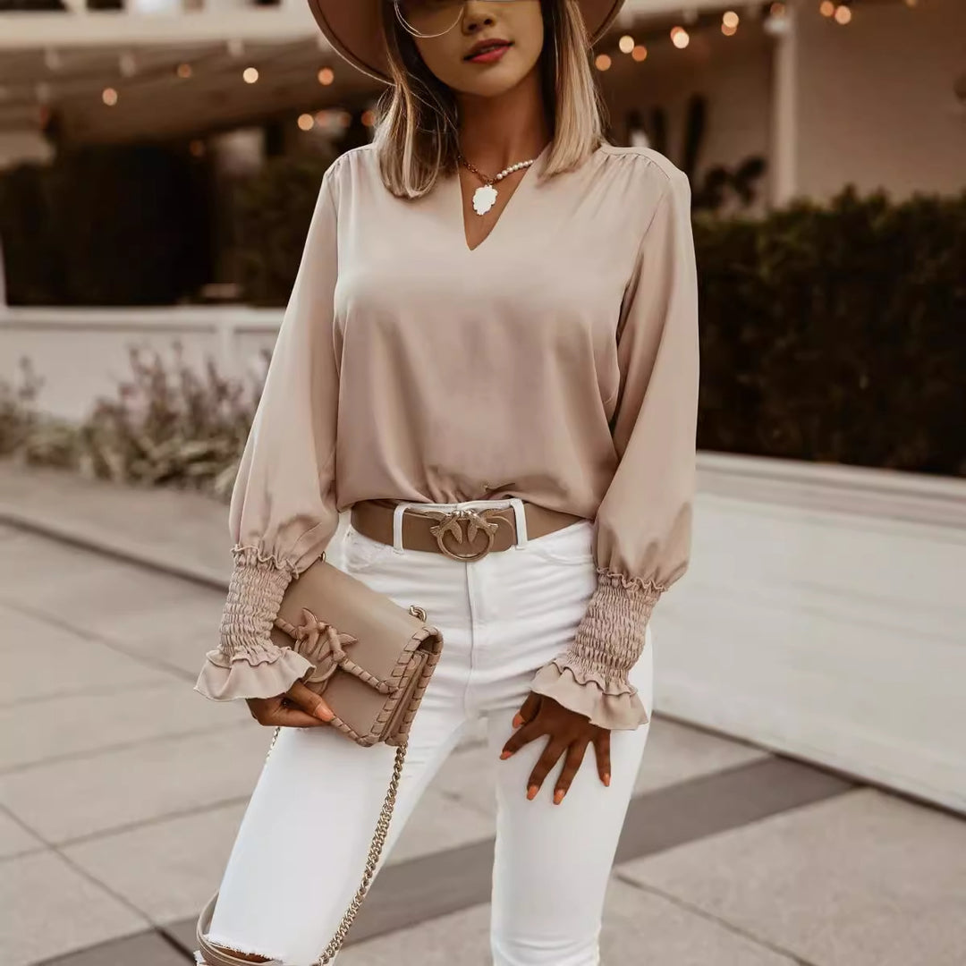 Damer elegant blus med rynkor och V-hals Mirla-Eva Jonsson