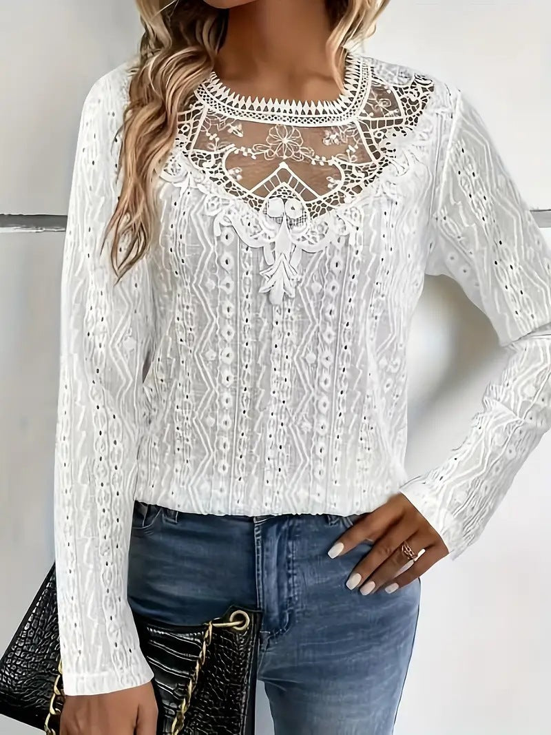 Damer elegant blus med spetsinsatser och detaljerat hålmönster Mirla-Eva Jonsson