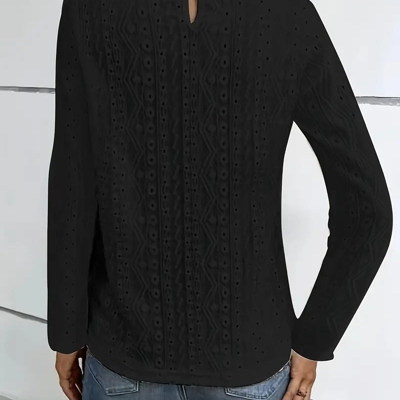 Damer elegant blus med spetsinsatser och detaljerat hålmönster Mirla-Eva Jonsson