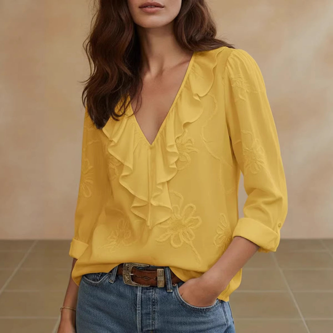 Damer elegant blus med volang och blommig broderimönster Mirla-Eva Jonsson