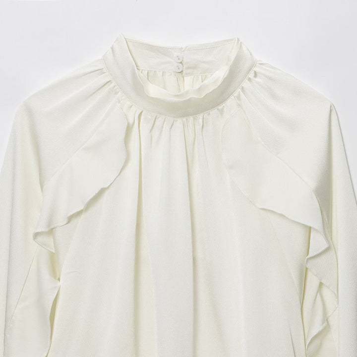 Damer elegant blus med volangdetaljer Mirla-Eva Jonsson