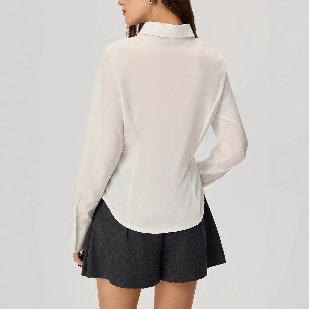 Damer elegant blus med volangdetaljer Mirla-Eva Jonsson