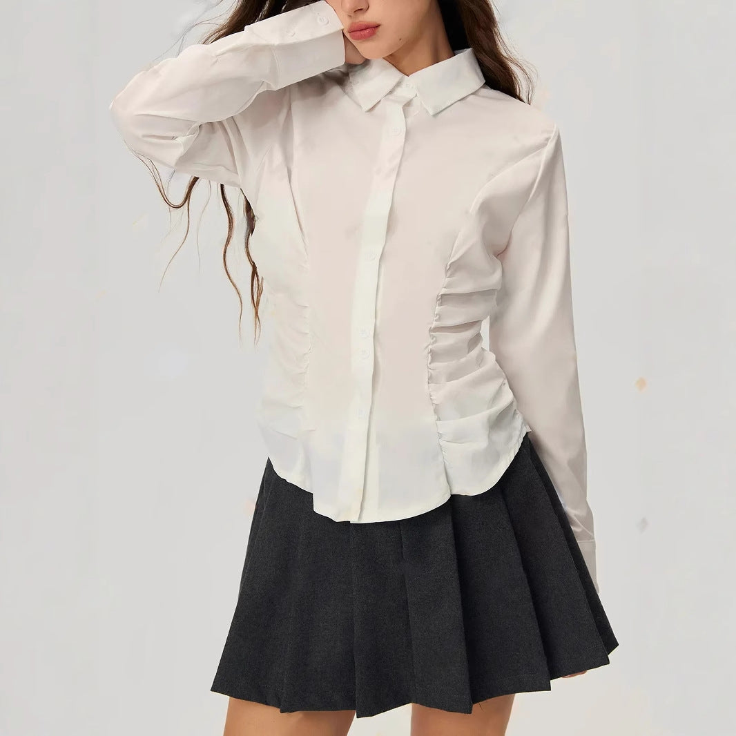 Damer elegant blus med volangdetaljer Mirla-Eva Jonsson