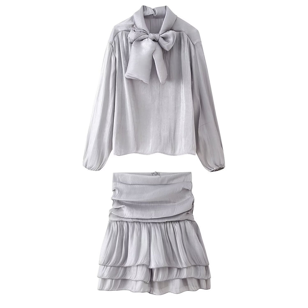 Damer elegant blus- och kjolset med volangdetaljer Mirla-Eva Jonsson