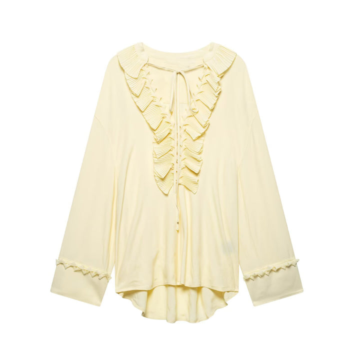 Damer elegant blus-shirt med volangprydda detaljer och stilig halsringning Mirla-Eva Jonsson