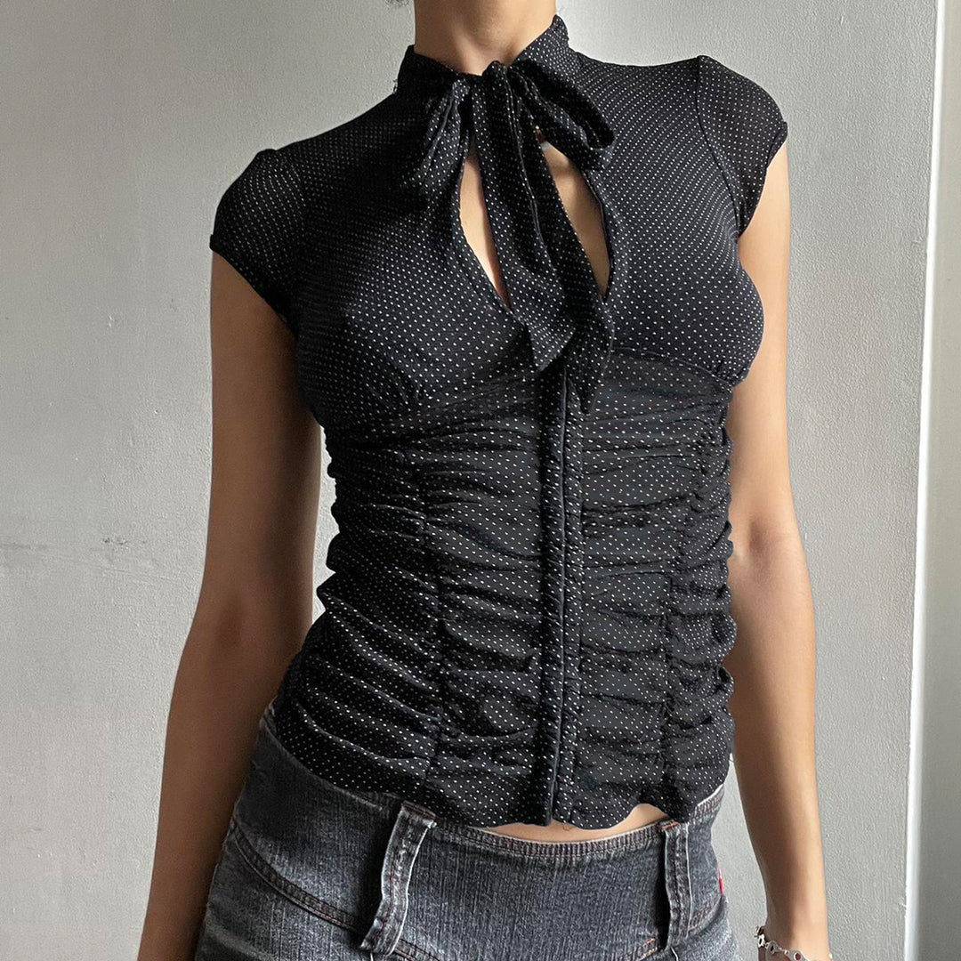 Damer elegant blusenshirt med slipskrage och rynkningar Mirla-Eva Jonsson