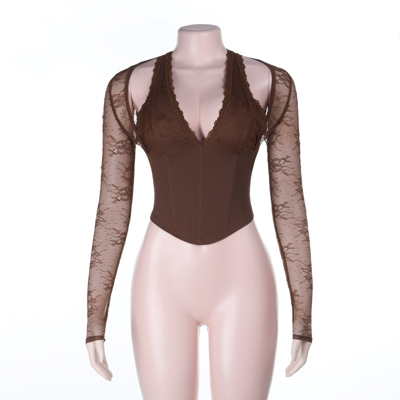 Damer elegant body med spetsdetaljer och djup V- U-ringning Mirla-Eva Jonsson