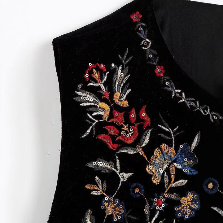 Damer elegant broderad väst Mirla-Eva Jonsson