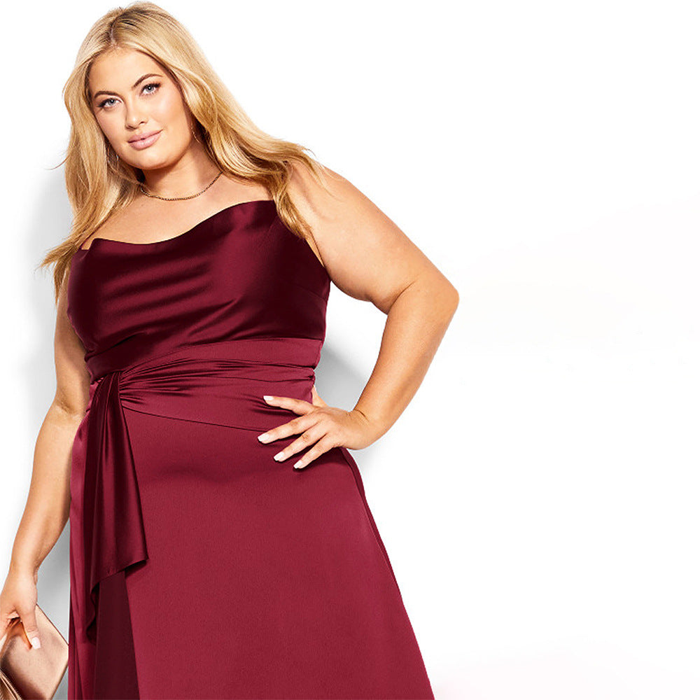 Damer elegant bröllopsklänning med asymmetrisk fåll och midjebälte Mirla-Eva Jonsson