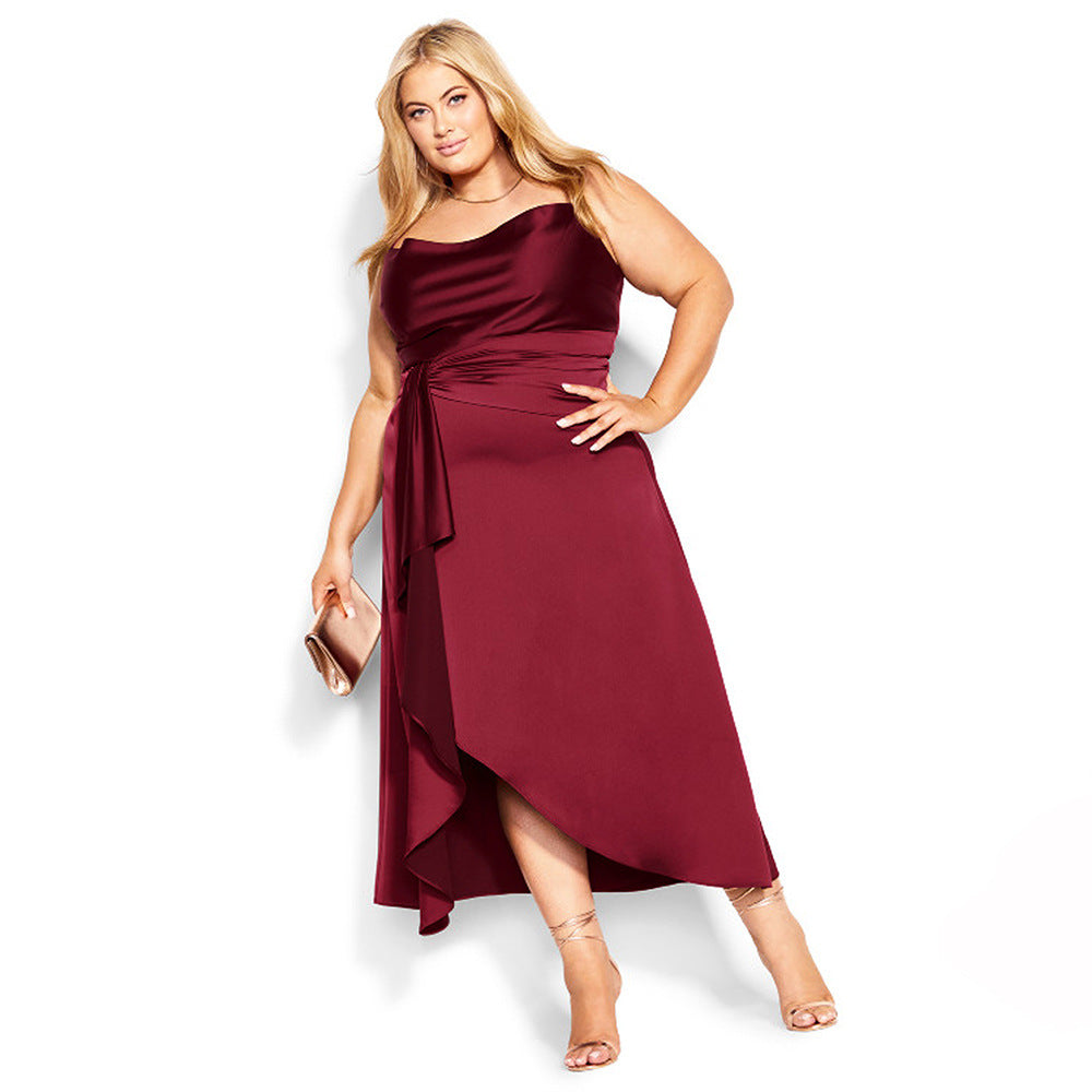 Damer elegant bröllopsklänning med asymmetrisk fåll och midjebälte Mirla-Eva Jonsson