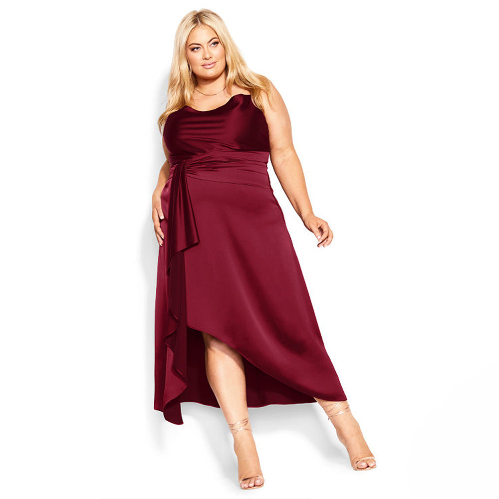 Damer elegant bröllopsklänning med asymmetrisk fåll och midjebälte Mirla-Eva Jonsson