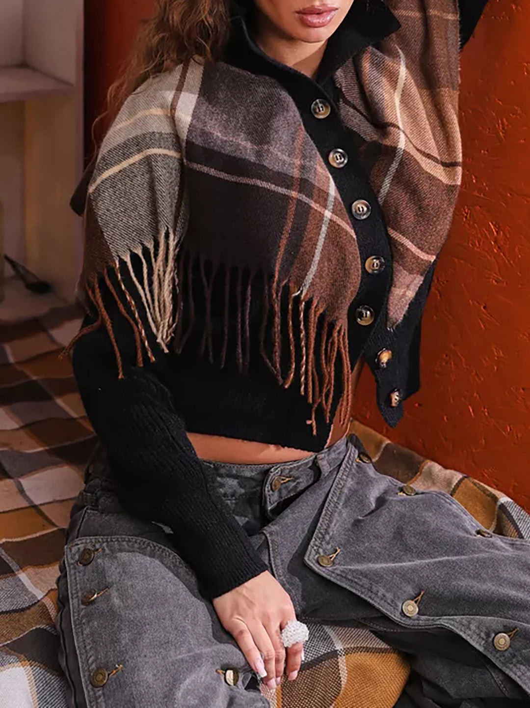 Damer elegant cardigan med fransar och dekorativa knappar Eva Jonsson-Eva Jonsson