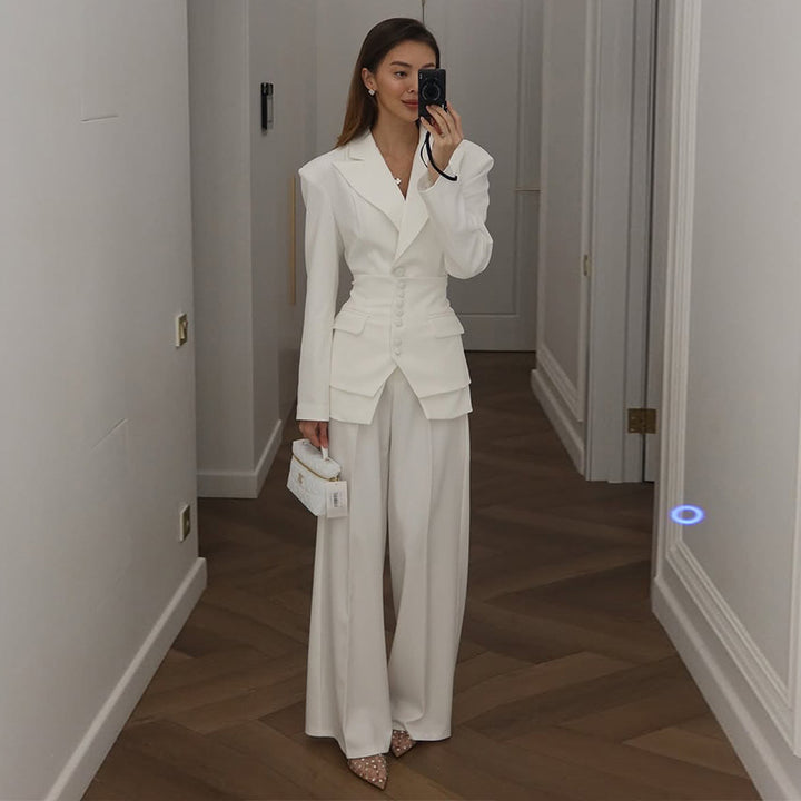 Damer elegant figursydd kostym Mirla-Eva Jonsson