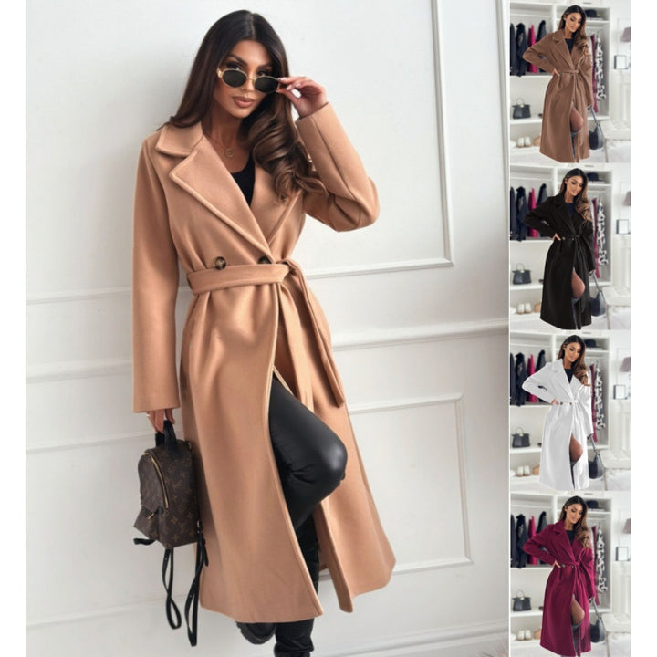 Damer elegant figursydd trenchcoat med stängd krage och bälte Mirla-Eva Jonsson