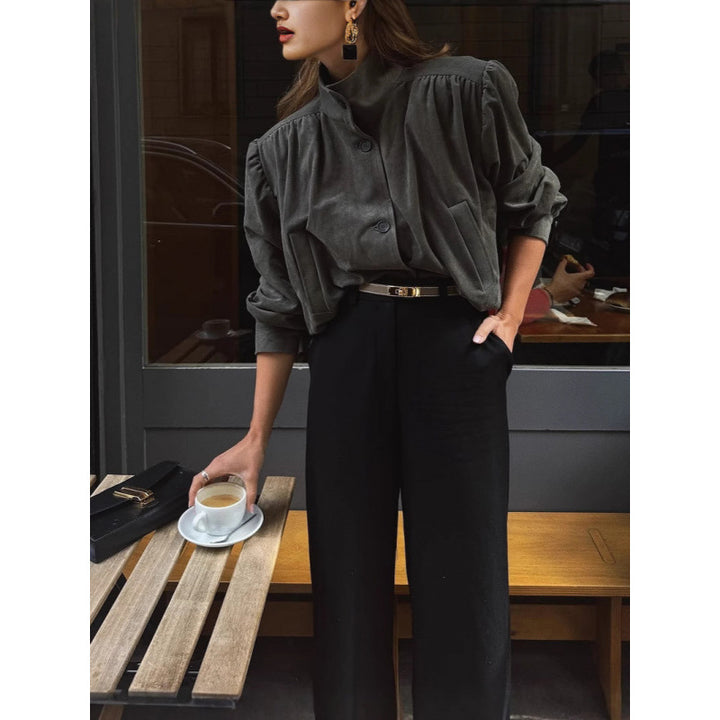 Damer elegant jacka med strukturerade puffärmar och knapppdetail Mirla-Eva Jonsson