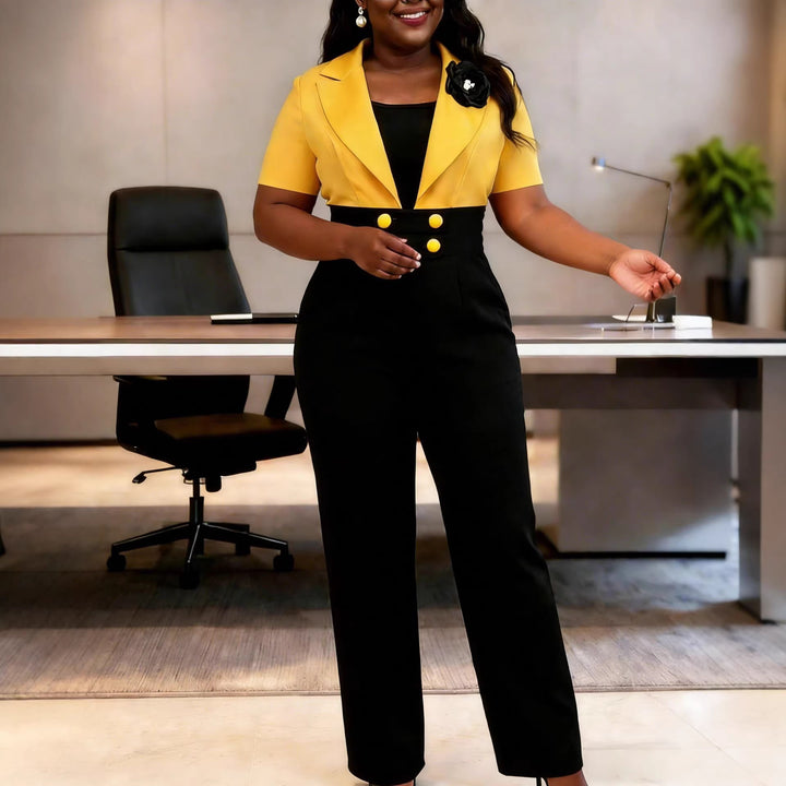 Damer elegant jumpsuit med figursydd design och iögonfallande detaljer Mirla-Eva Jonsson