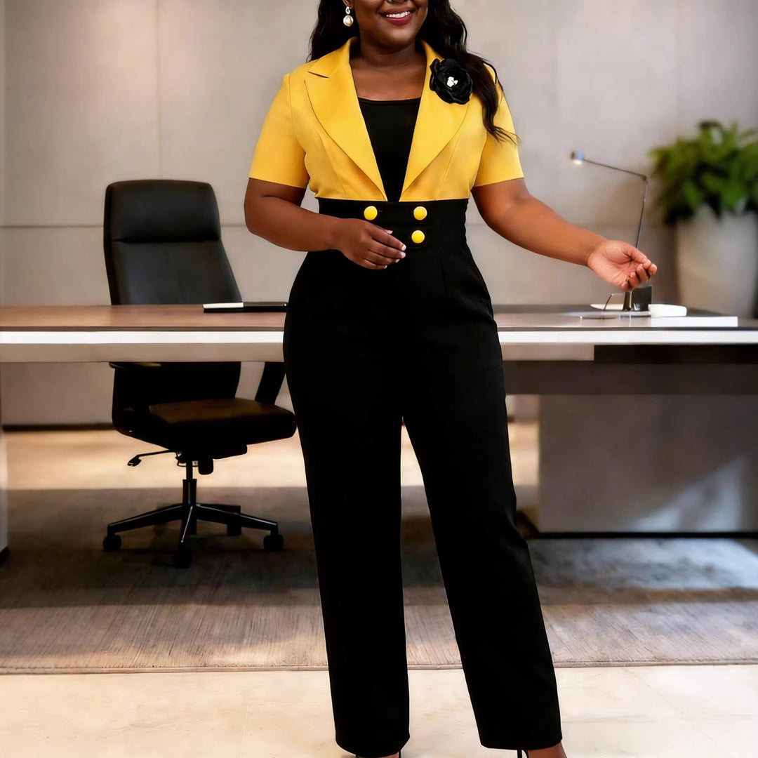 Damer elegant jumpsuit med figursydd design och iögonfallande detaljer Mirla-Eva Jonsson