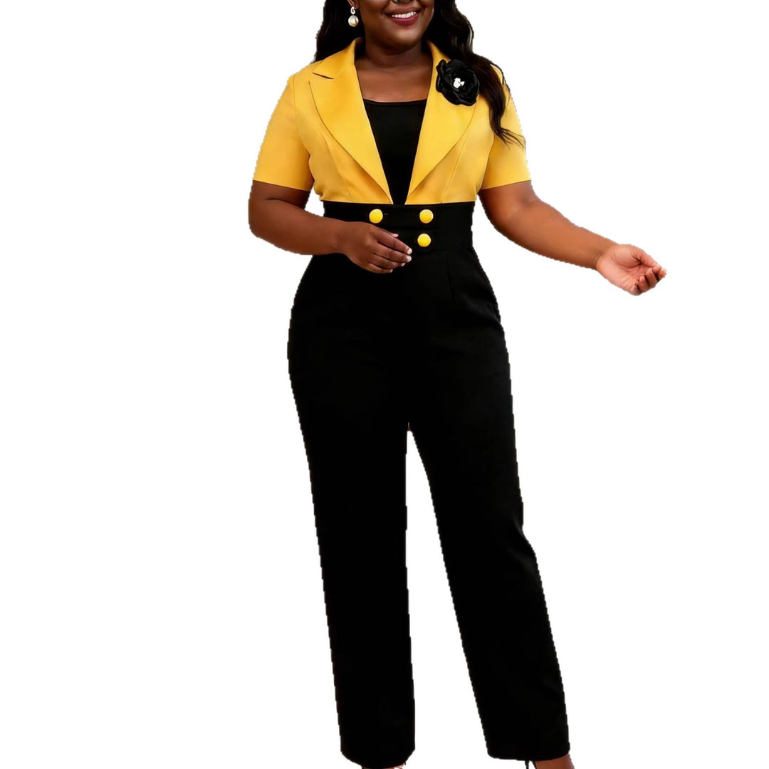 Damer elegant jumpsuit med figursydd design och iögonfallande detaljer Mirla-Eva Jonsson