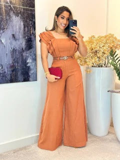 Damer elegant jumpsuit med voluminösa volangdetaljer Mirla-Eva Jonsson