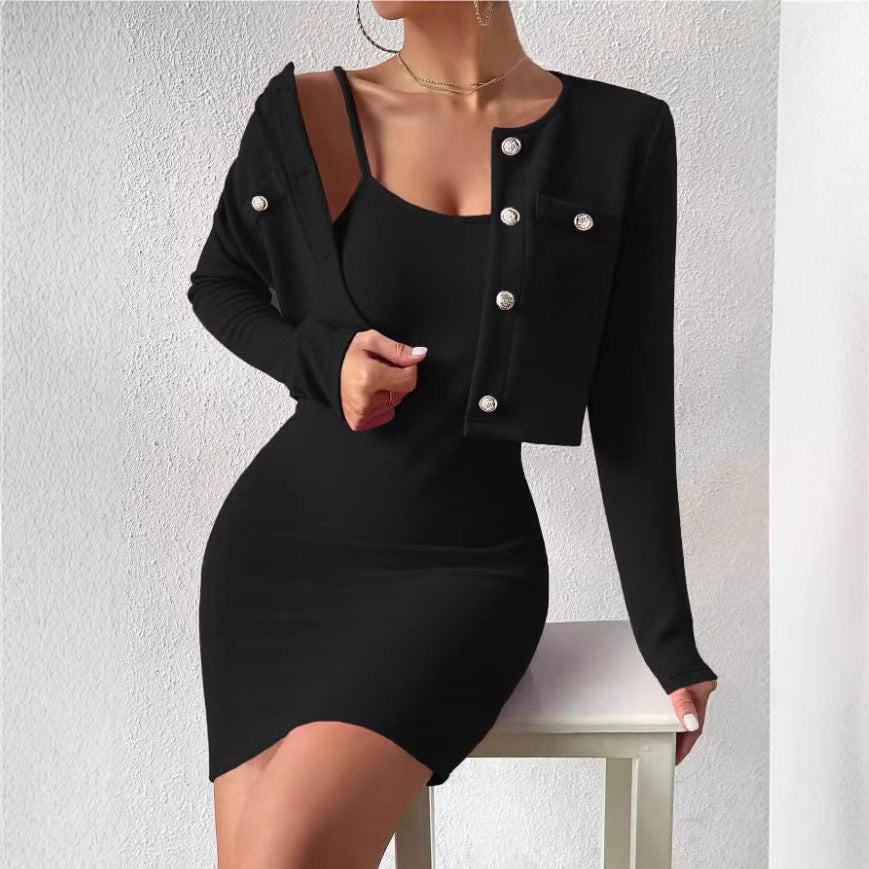 Damer elegant jumpsuit-set med figursydd jacka och skimrande knappar Mirla-Eva Jonsson