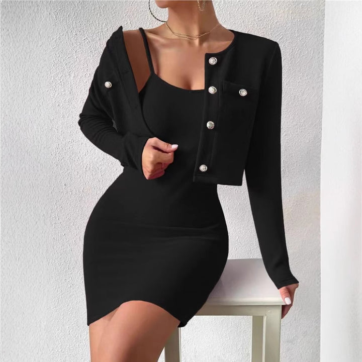 Damer elegant jumpsuit-set med figursydd jacka och skimrande knappar Mirla-Eva Jonsson