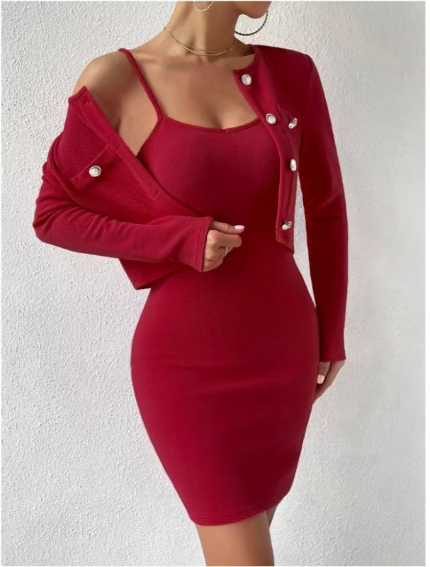 Damer elegant jumpsuit-set med figursydd jacka och skimrande knappar Mirla-Eva Jonsson