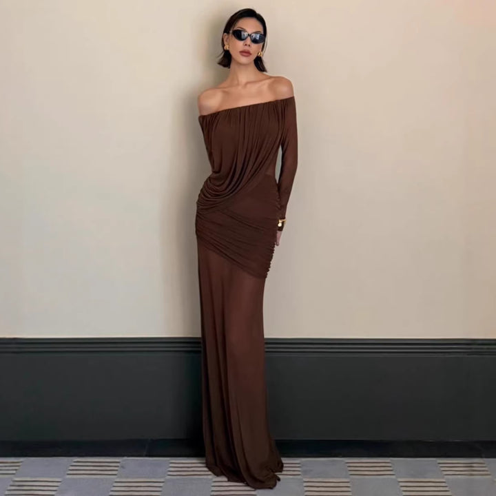 Damer elegant klänning med asymmetrisk drapering Mirla-Eva Jonsson