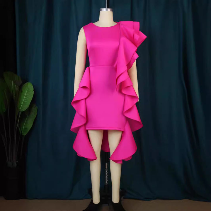 Damer elegant klänning med asymmetriska volanger Mirla-Eva Jonsson