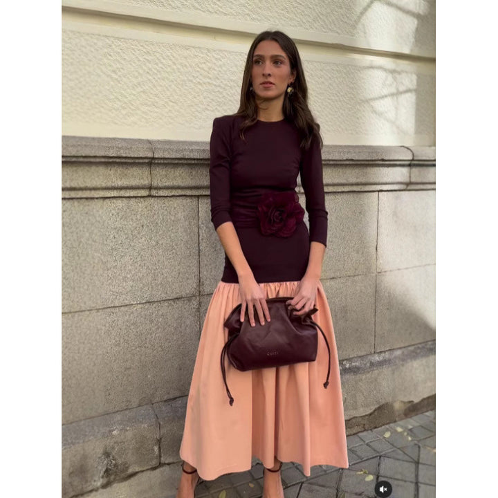 Damer elegant klänning med kontrastdetaljer Mirla-Eva Jonsson