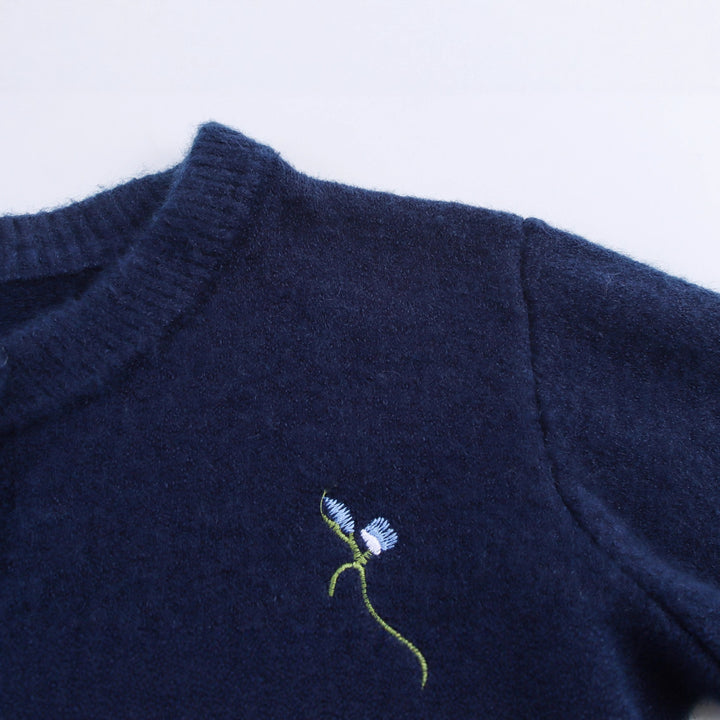 Damer elegant kofta med blommiga broderier Mirla-Eva Jonsson