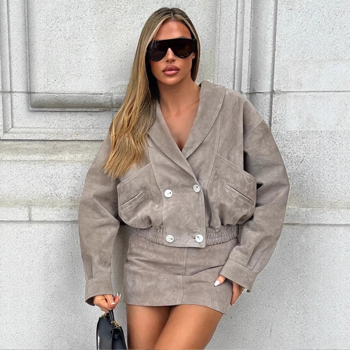 Damer elegant konstläderjacka med figurnära snitt Mirla-Eva Jonsson