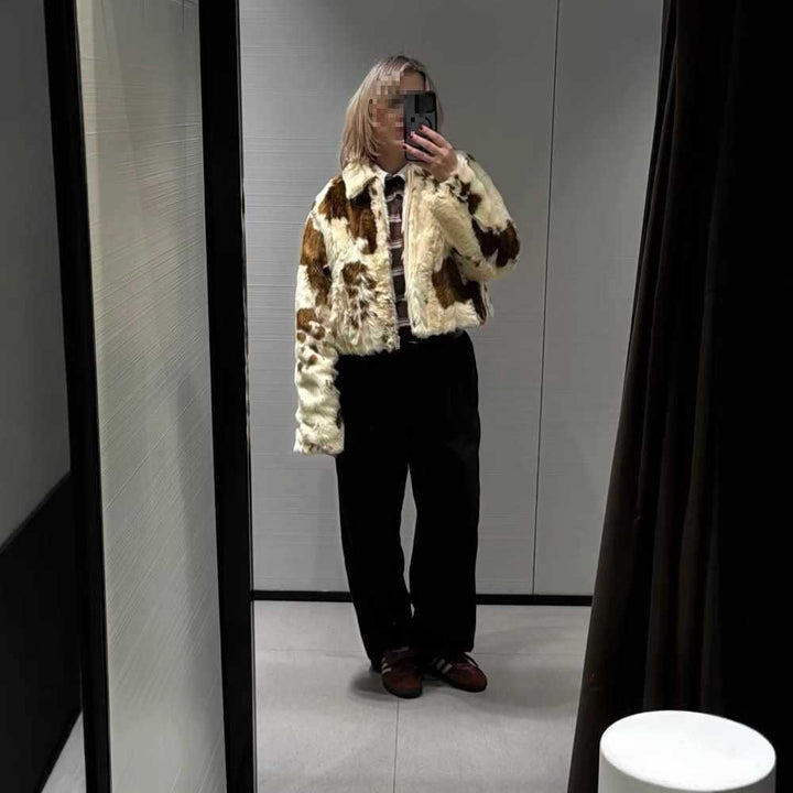 Damer elegant konstpälsjacka med modern djurmönster Mirla-Eva Jonsson