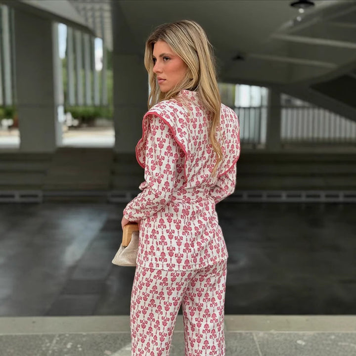 Damer elegant kostymset med blommigt mönster Mirla-Eva Jonsson