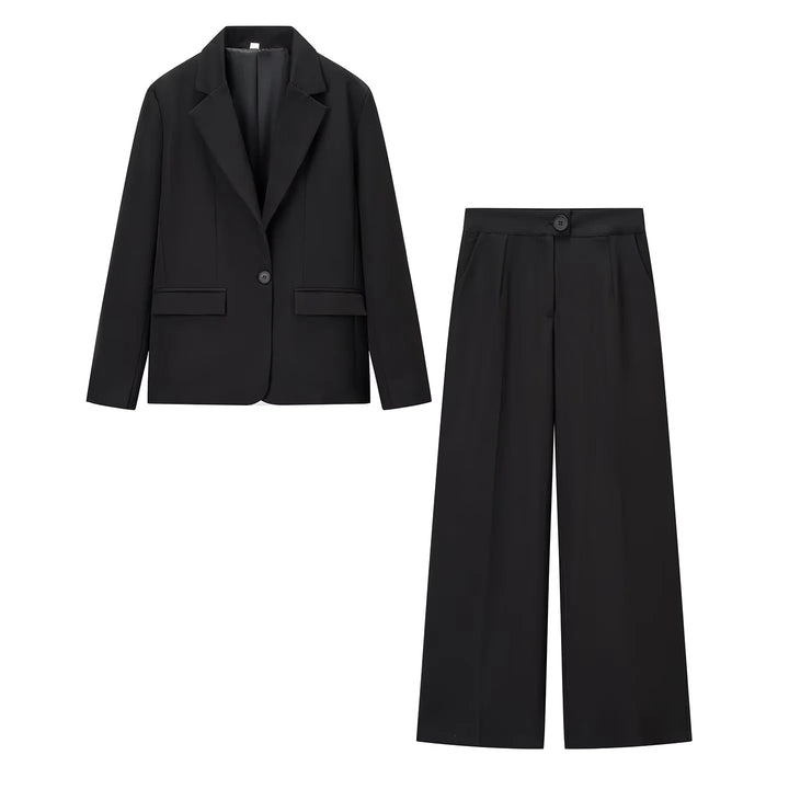 Damer elegant kostymset med figursydd blazer och vida byxor Mirla-Eva Jonsson