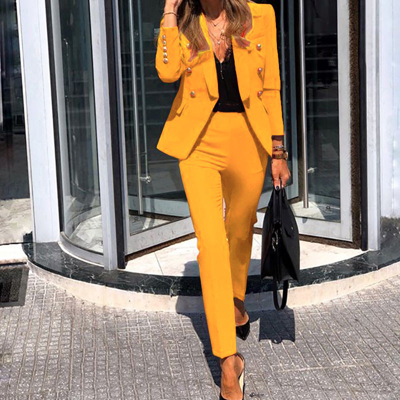Damer elegant kostymset med strukturerad blazer och skräddarsydda byxor Mirla-Eva Jonsson
