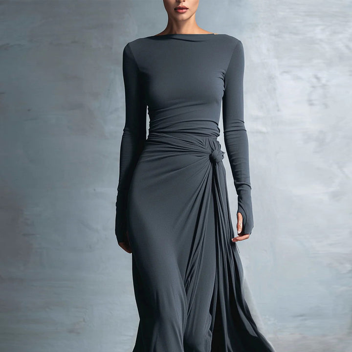 Damer elegant kvällsklänning med lång ärm och omslagsdesign Mirla-Eva Jonsson