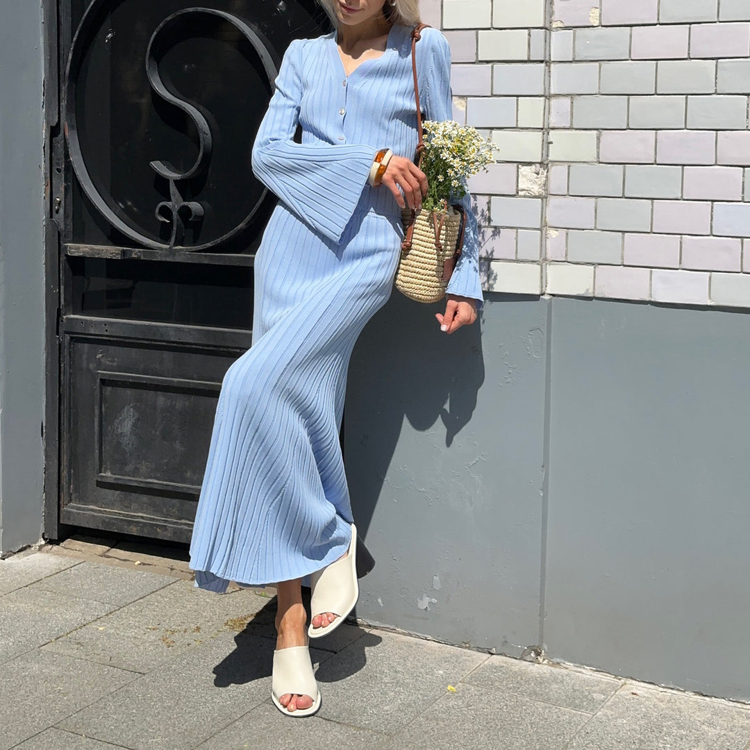 Damer elegant långärmad maxiklänning med strukturerad ribbdesign Mirla-Eva Jonsson