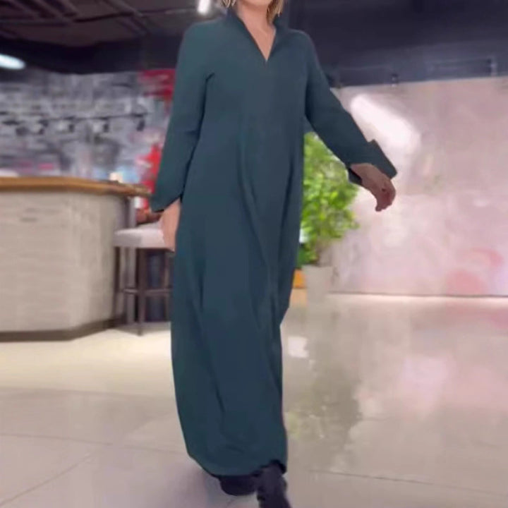 Damer elegant långklänning med moderna sidoklyftor Mirla-Eva Jonsson