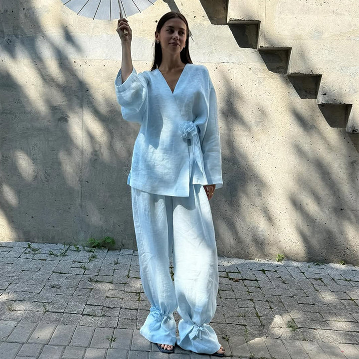 Damer elegant linne kostym med raffinerade volanger Mirla-Eva Jonsson