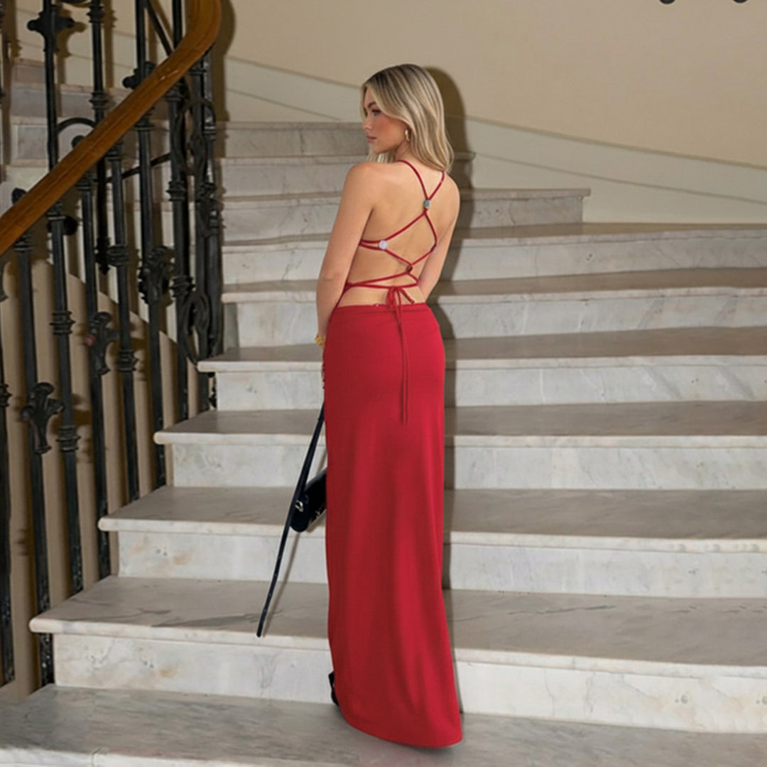 Damer elegant maxikjol med sofistikerade volangdetaljer och justerbara band Mirla-Eva Jonsson