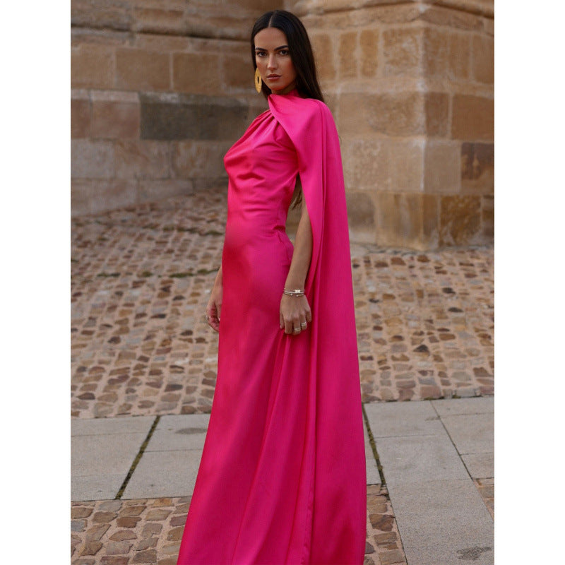 Damer elegant maxiklänning med asymmetrisk överdel och flödande snitt Mirla-Eva Jonsson