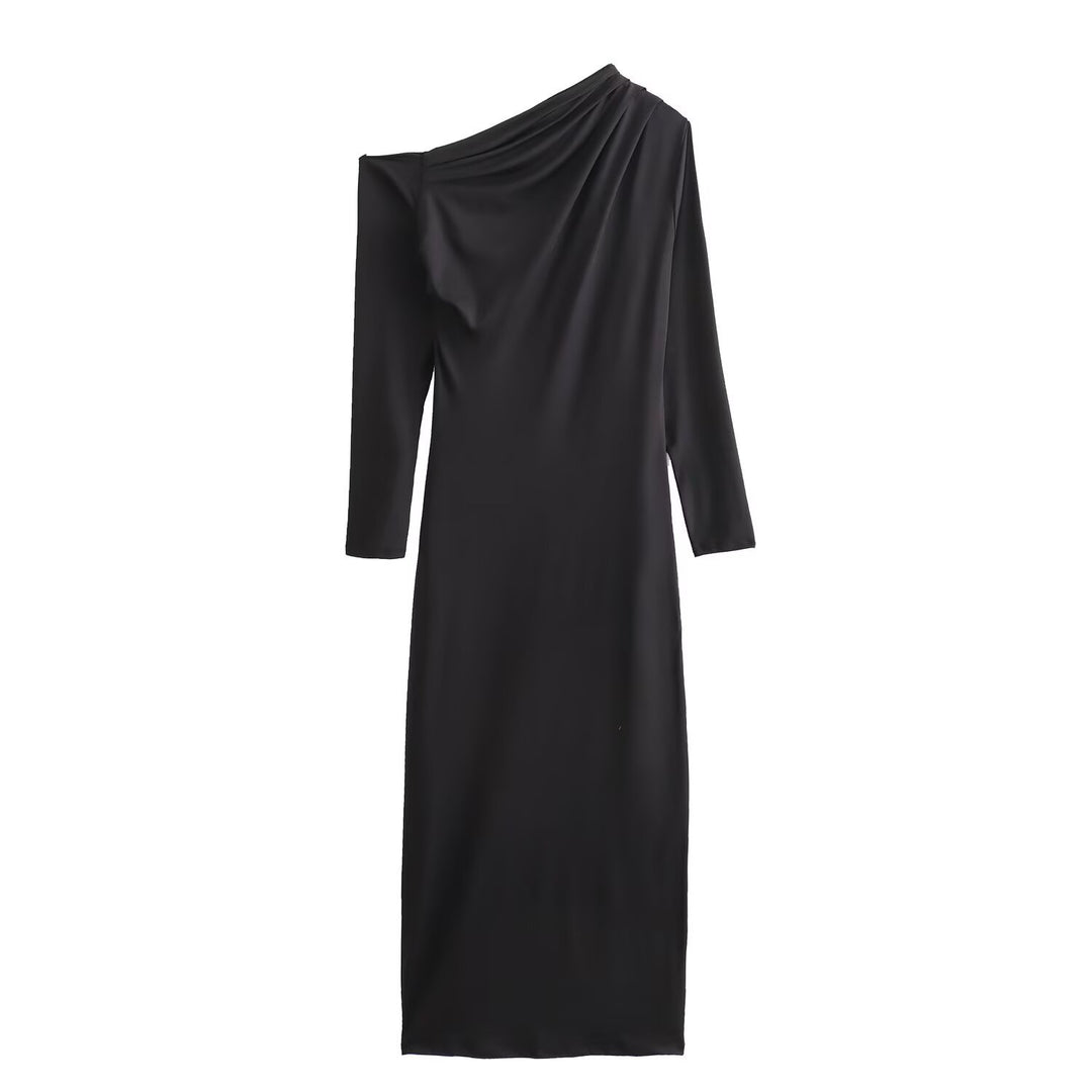 Damer elegant maxiklänning med asymmetrisk u-ringning och draperingar Mirla-Eva Jonsson